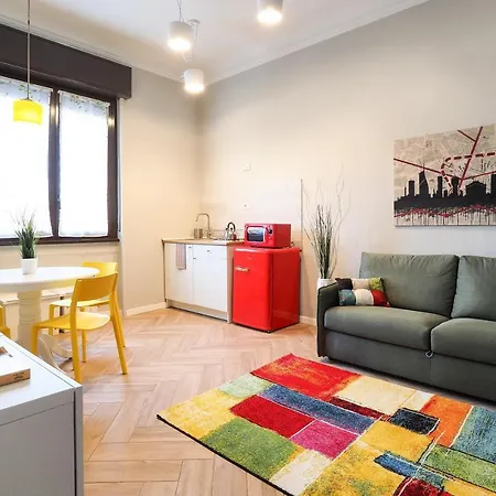 Apartment Primopiano - Ferrante Aporti Flats Milan
