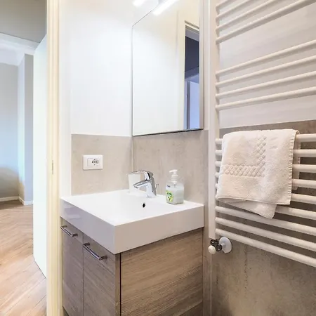 Primopiano - Ferrante Aporti Flats * Milan