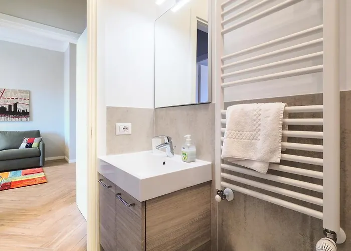 Primopiano - Ferrante Aporti Flats * Milan