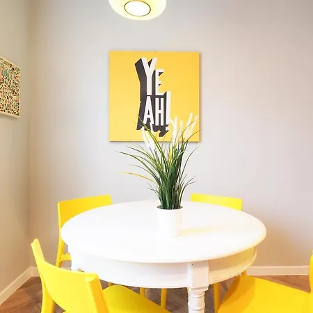 Appartement Primopiano - Ferrante Aporti Flats *